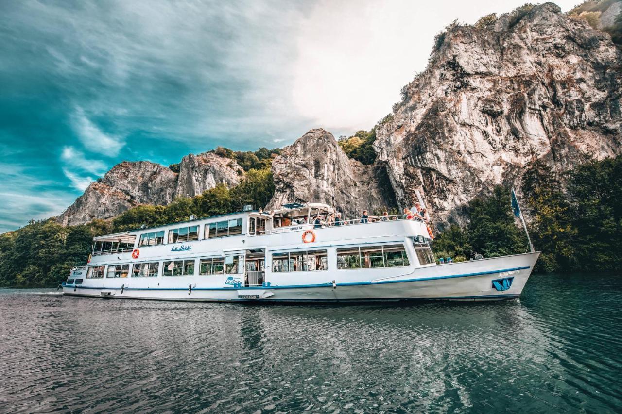Gite De La Tour - Dinant Evasion Dış mekan fotoğraf