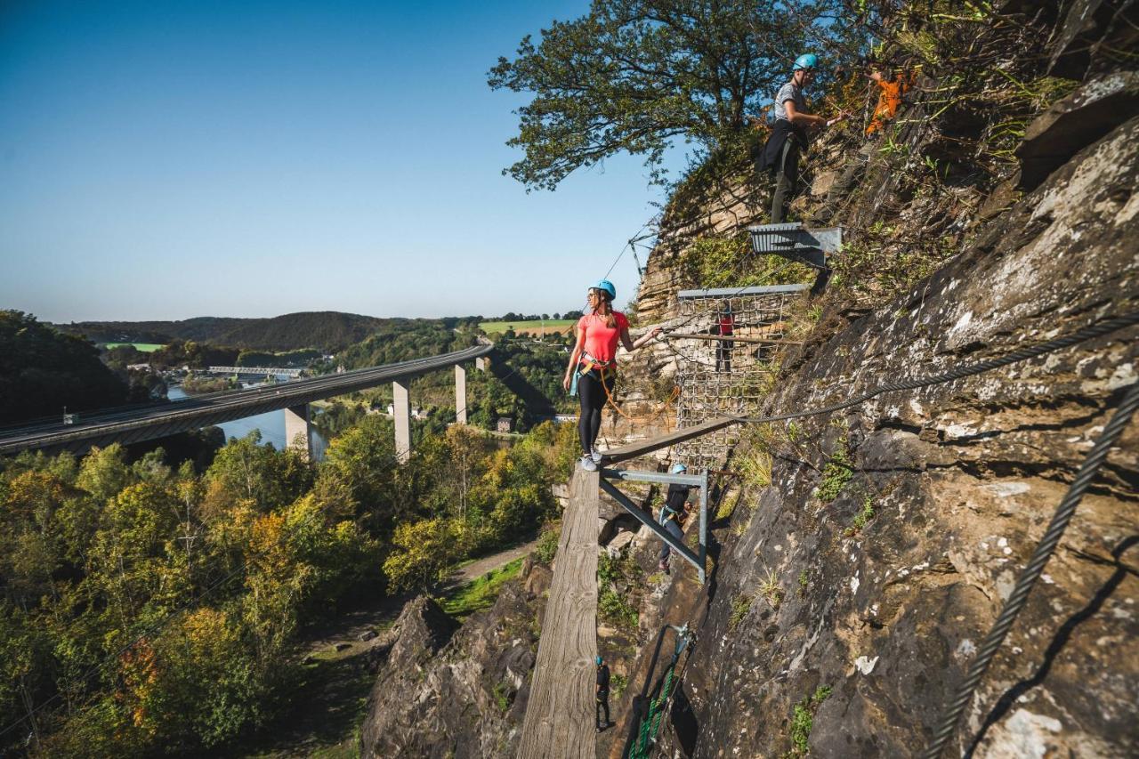 Gite De La Tour - Dinant Evasion Dış mekan fotoğraf