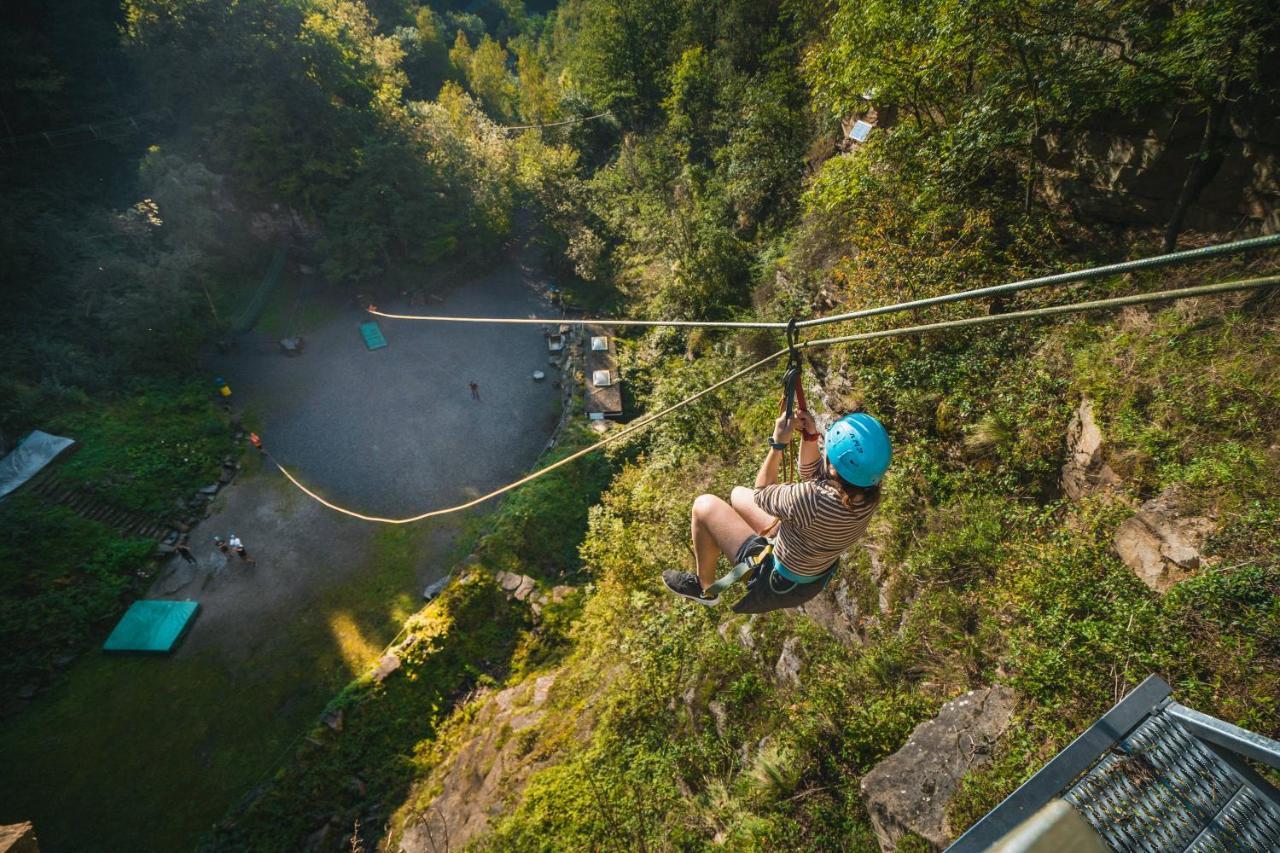 Gite De La Tour - Dinant Evasion Dış mekan fotoğraf